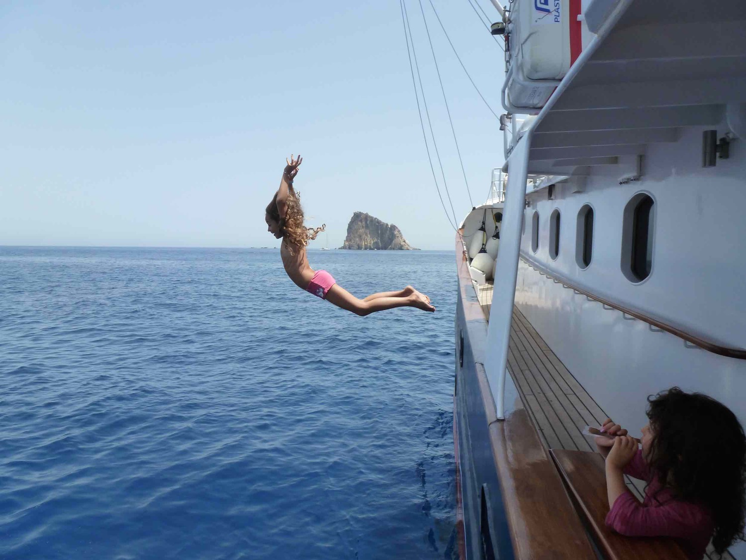 MY Drenec Mergui Archipelago Burm 2 