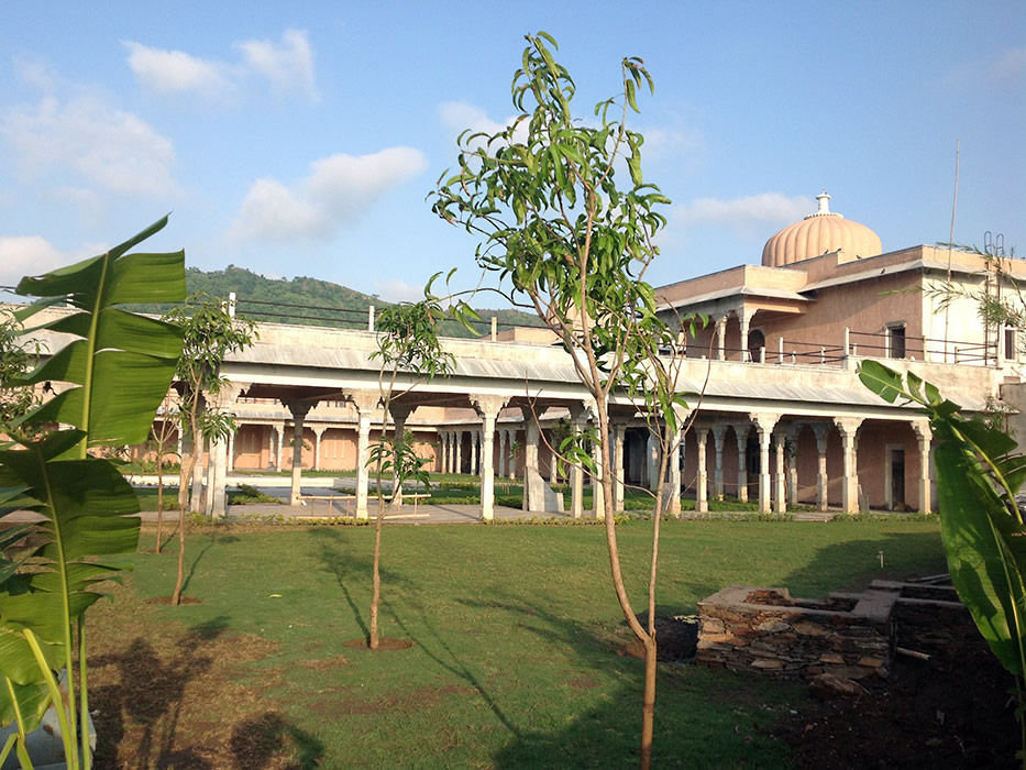 Bujera Fort Udaipur North India 2  (1)