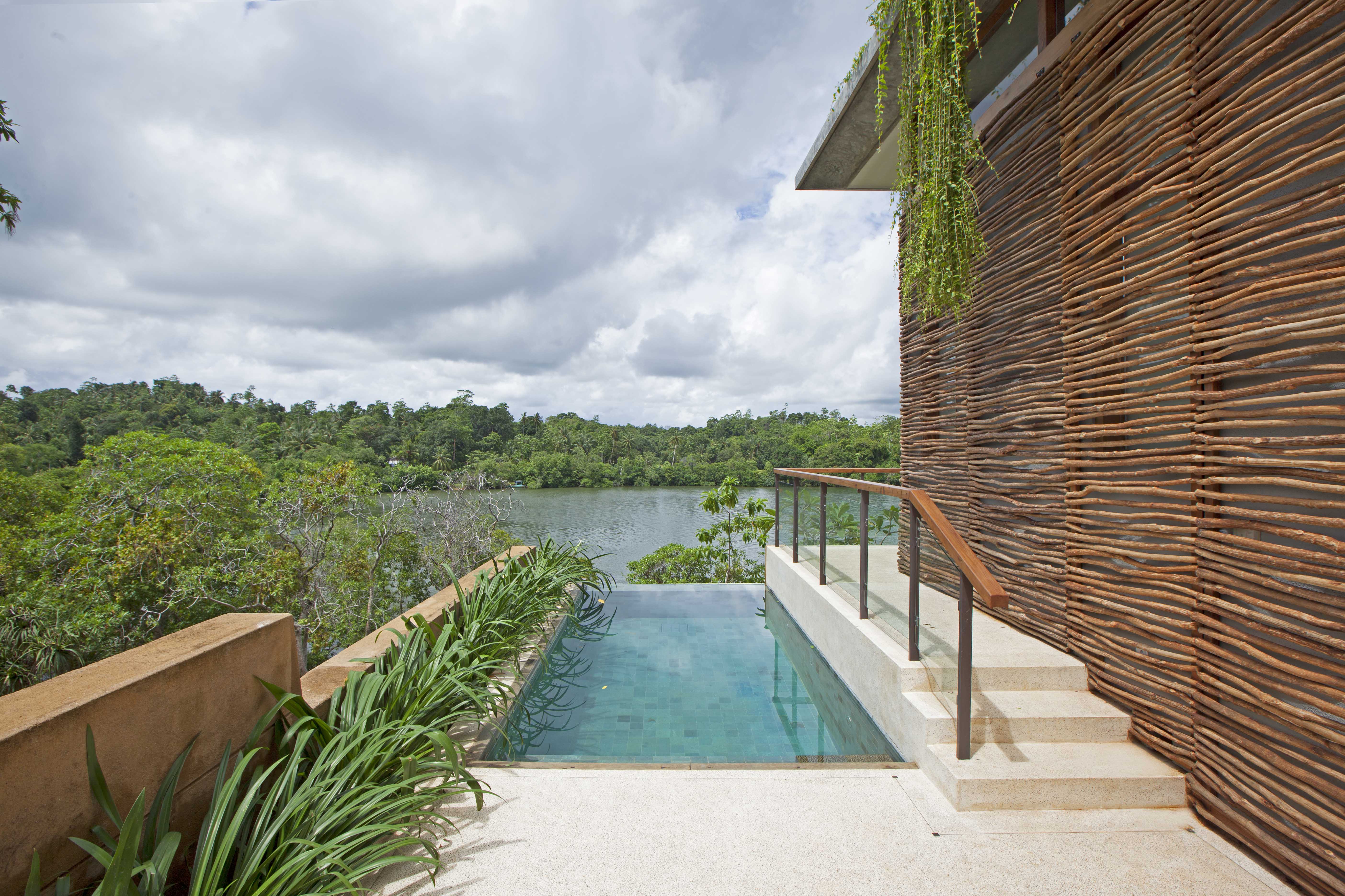 TRI LANKA Galle Koggala Lake Sri Lanka 12  (1)