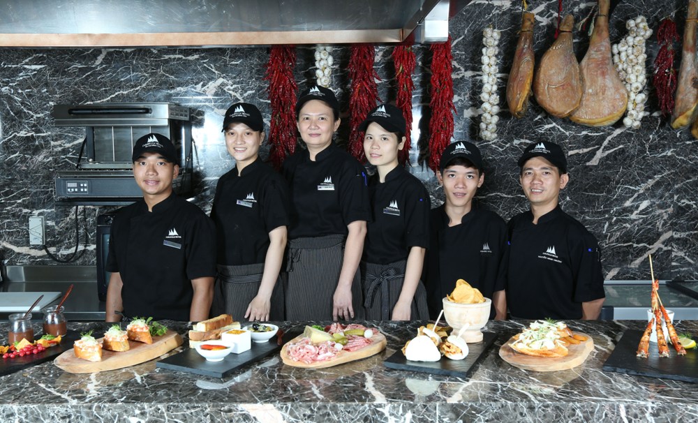 The Caravelle Saigon Saigon Vietnam 12 