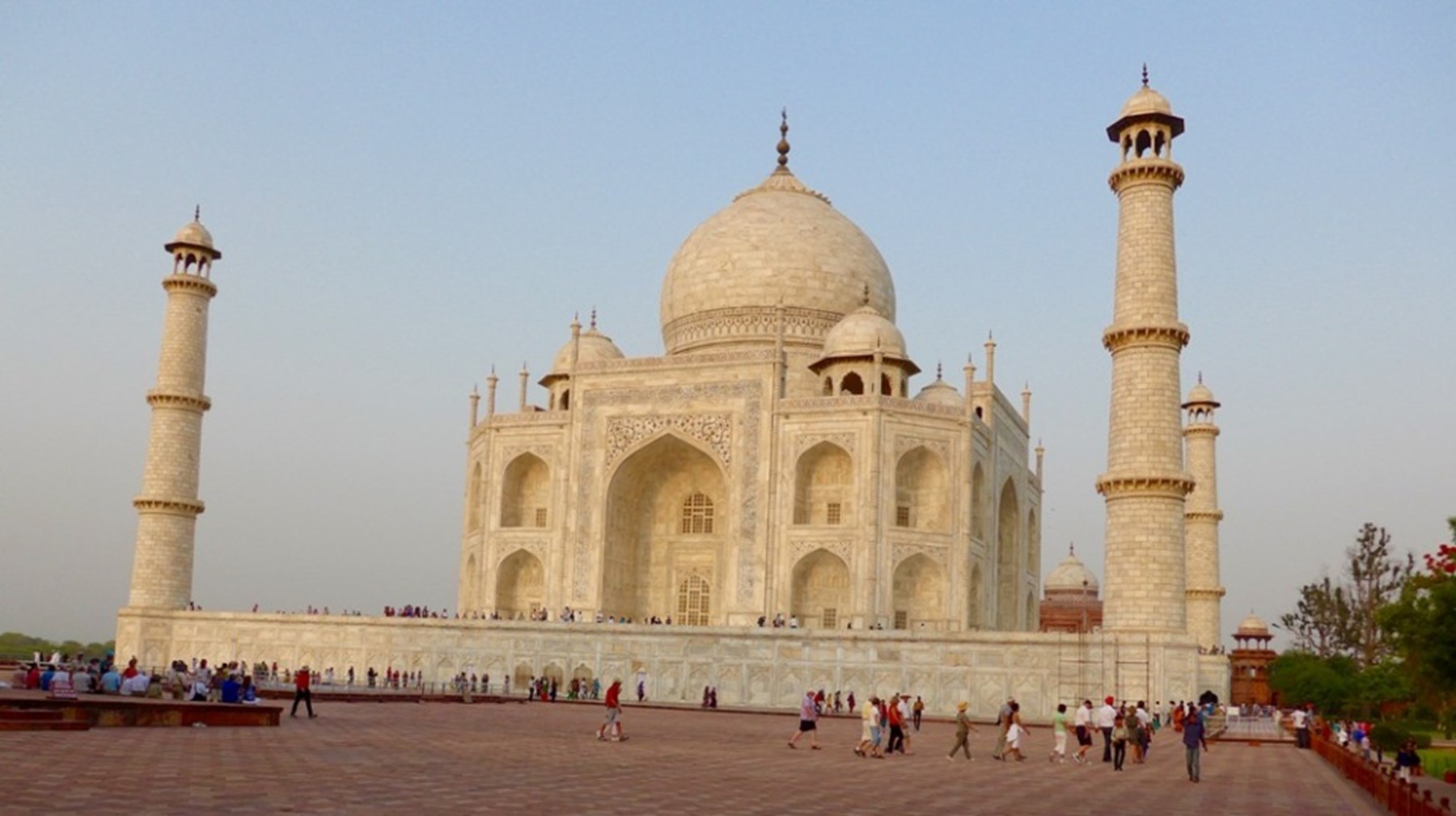 Mr Mrs Dormeuil China India 19 