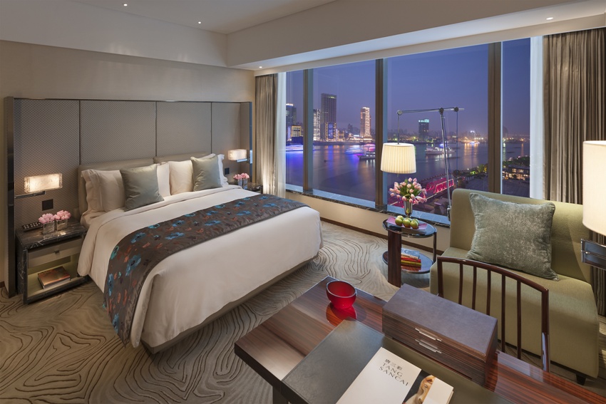 Mandarin Oriental Shanghai China 12 
