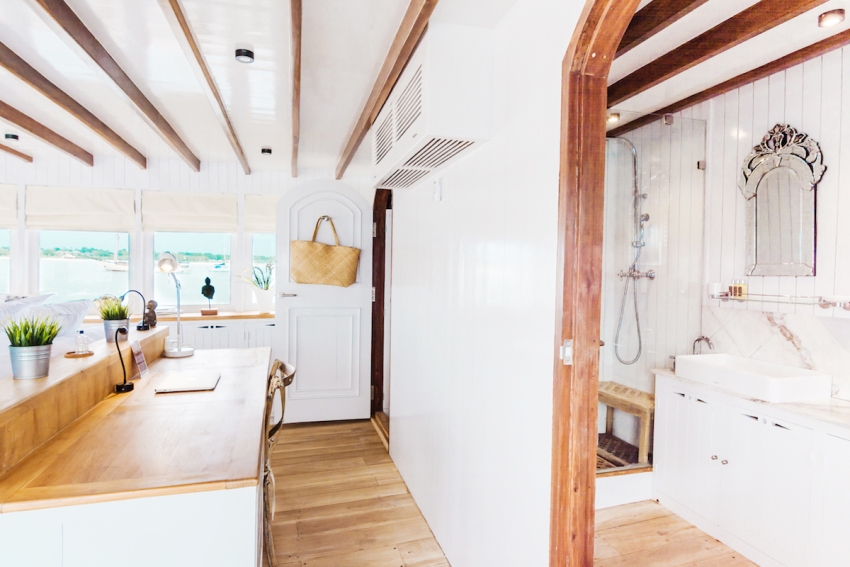 Mischief Komodo Islands Indonesia 5