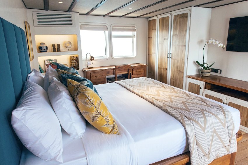 Rascal Komodo Islands Indonesia 15