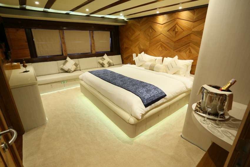 Lamima Komodo Islands Indonesia 2