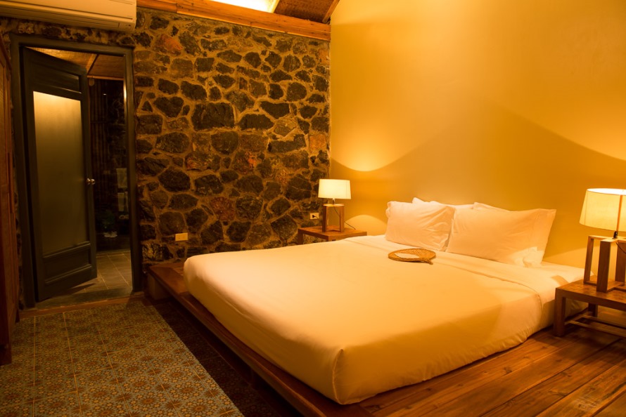 Tam Coc Garden Ninh Binh Vietnam 1