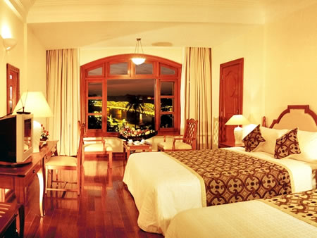 Saigon Morin Hue Vietnam 1 