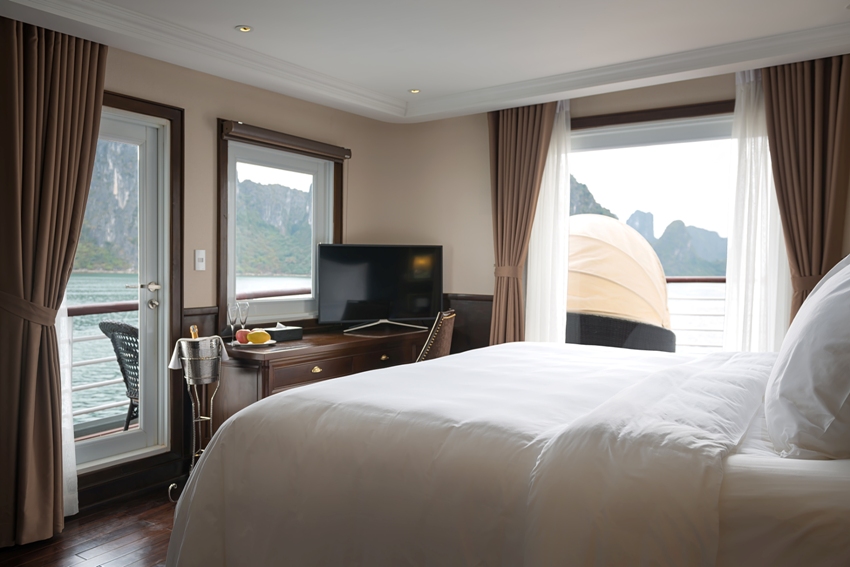 Paradise Elegance Halong Bay Vietnam 8