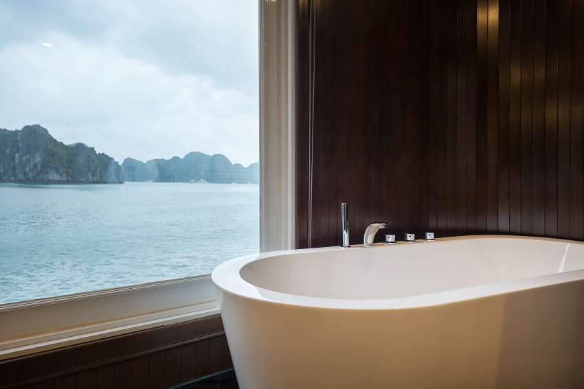 Paradise Elegance Halong Bay Vietnam 10