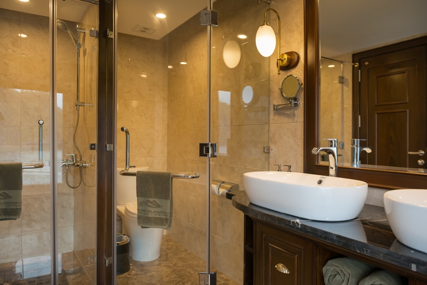 Paradise Elegance Halong Bay Vietnam 11