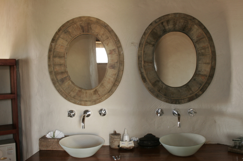 Kwando Tau Lodge Central Kalahari Botswana 1Jpg