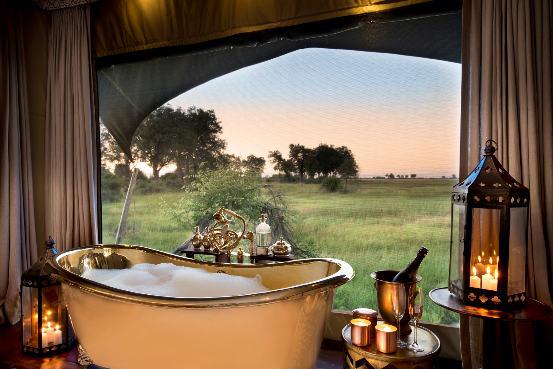Botswana Duba Plains Camp Okavango Delta Dubaplains Guesttent Bathview