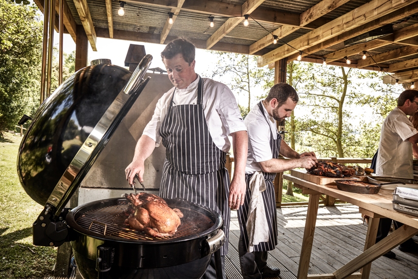 The Fish The Cotswolds Uk 4