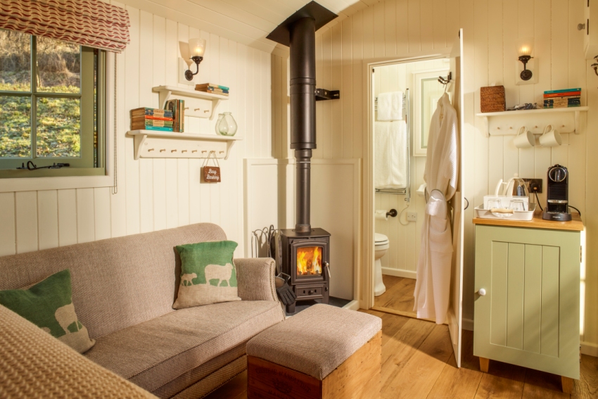 The Fish The Cotswolds Uk 9