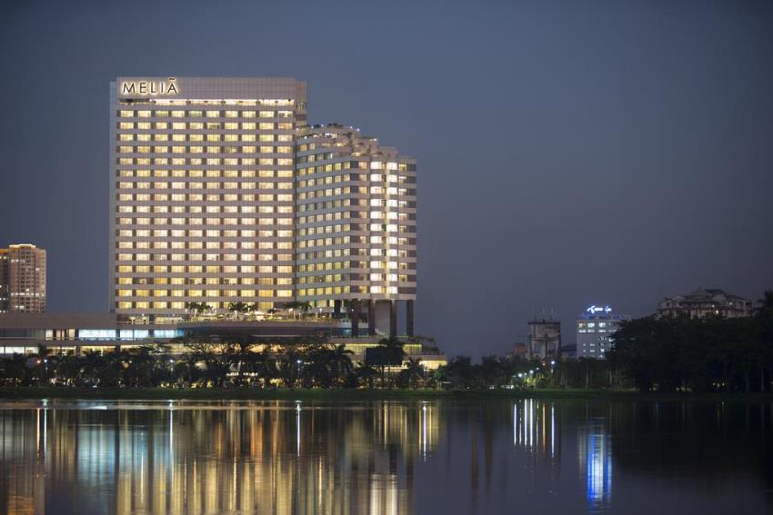 Melia Yangon, Yangon, Burma (1).jpg