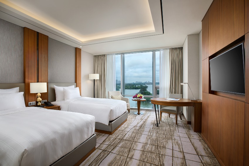 The Lotte, Yangon, Burma (9).jpg