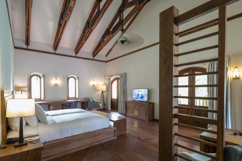 Sanctum Inle Resort. Inle Lake, Burma (10).jpg