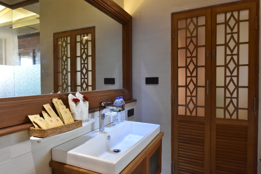 Rupar Mandalar, Mandalay, Burma (13).JPG