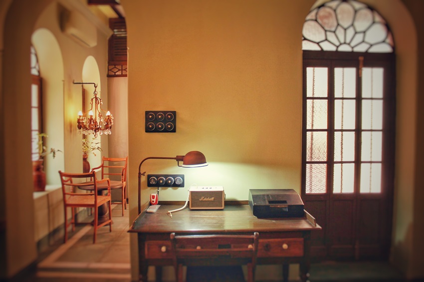 Calcutta Bungalow, Calcutta, North India (8).jpeg