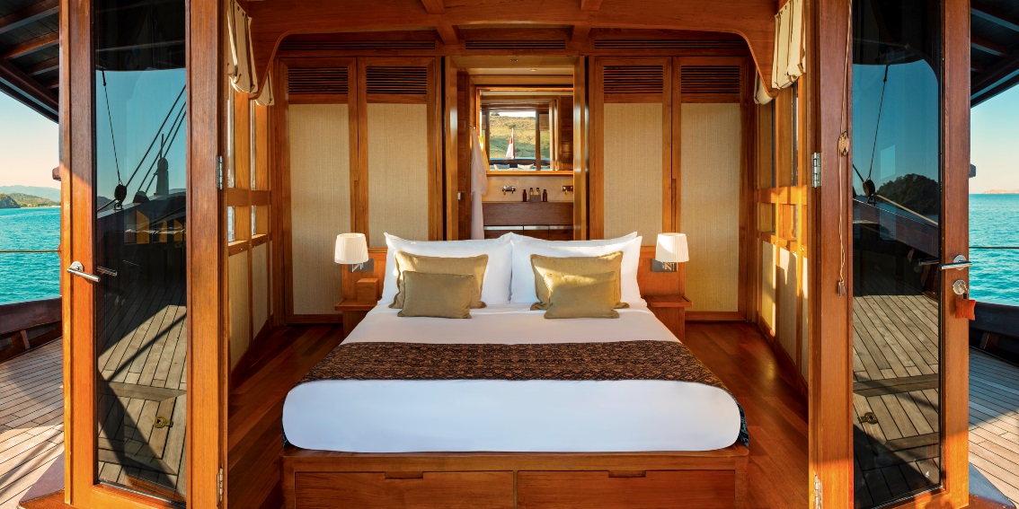 Amandira, Moyo Islan, Indonesia (3).jpg