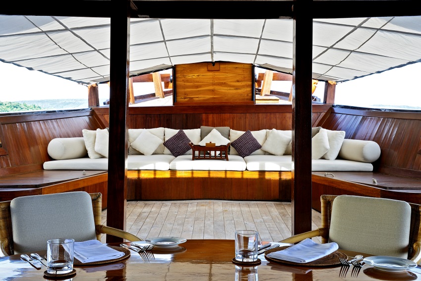 Amanikan, Moyo Island, Indonesia (10).jpg