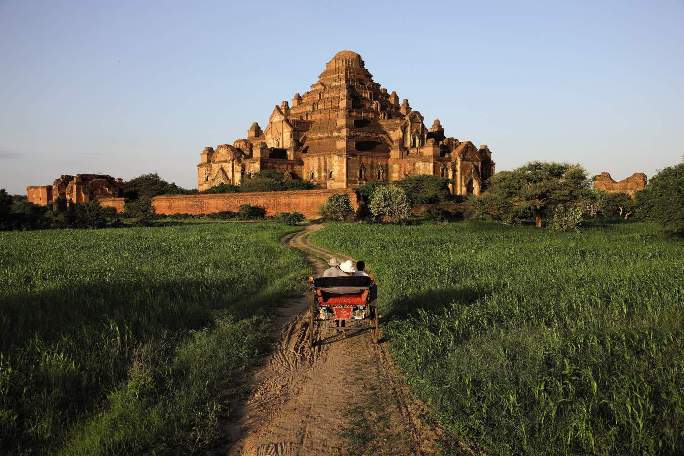 Belmond Road to Mandalay, Burma (15).jpg