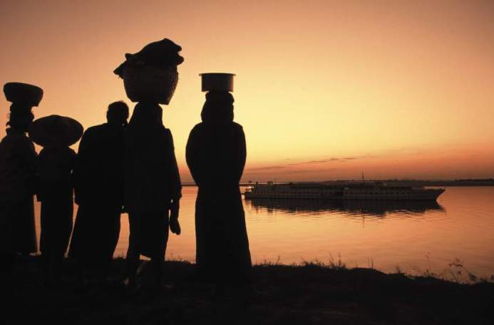 Belmond Road to Mandalay, Burma (19)).jpg