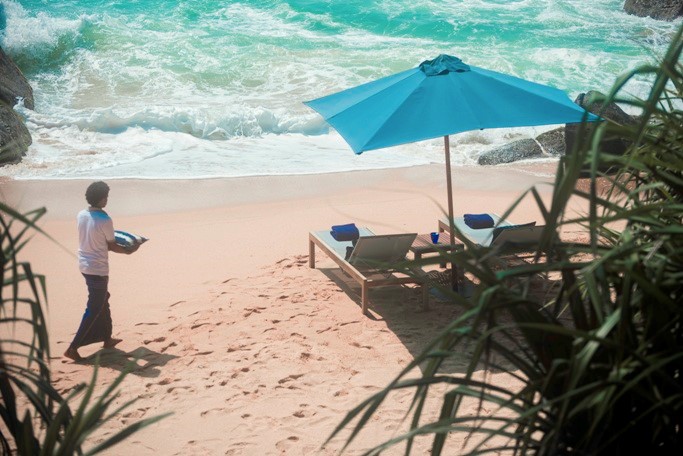 Balapitiya beach,Sri Lanka.jpg (1)