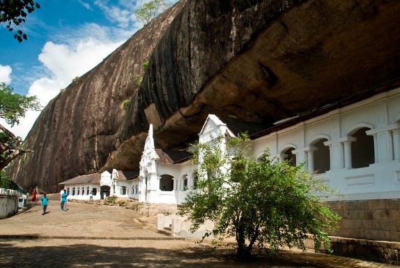 Dambulla rock temple, Sri Lanka (2019).jpg