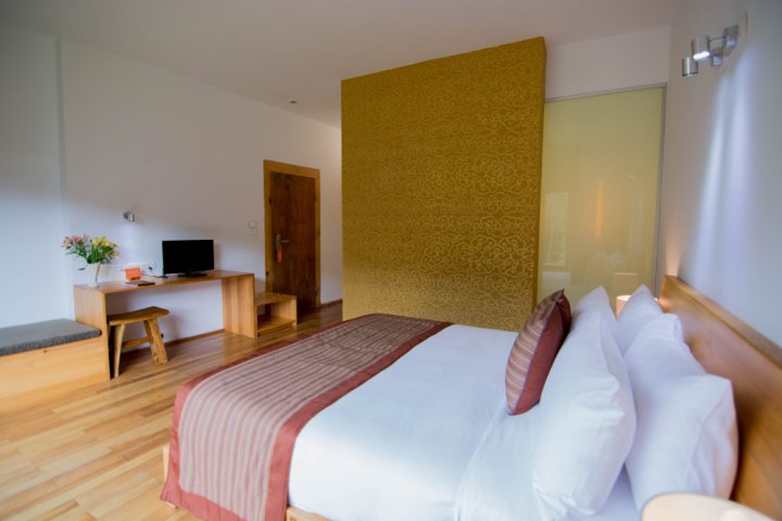 Zhiwa Ling Ascent, Thimphu, Bhutan (4).jpg