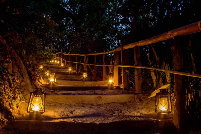 Tiger Tops Tharu Lodge, Chitwan National Park, Nepal (1).jpeg