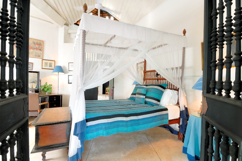 Taprobane Island, Weligama, Sri Lanka (14).jpg