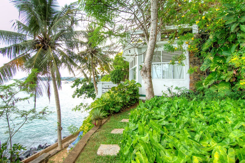 Taprobane Island, Weligama, Sri Lanka (23).jpg