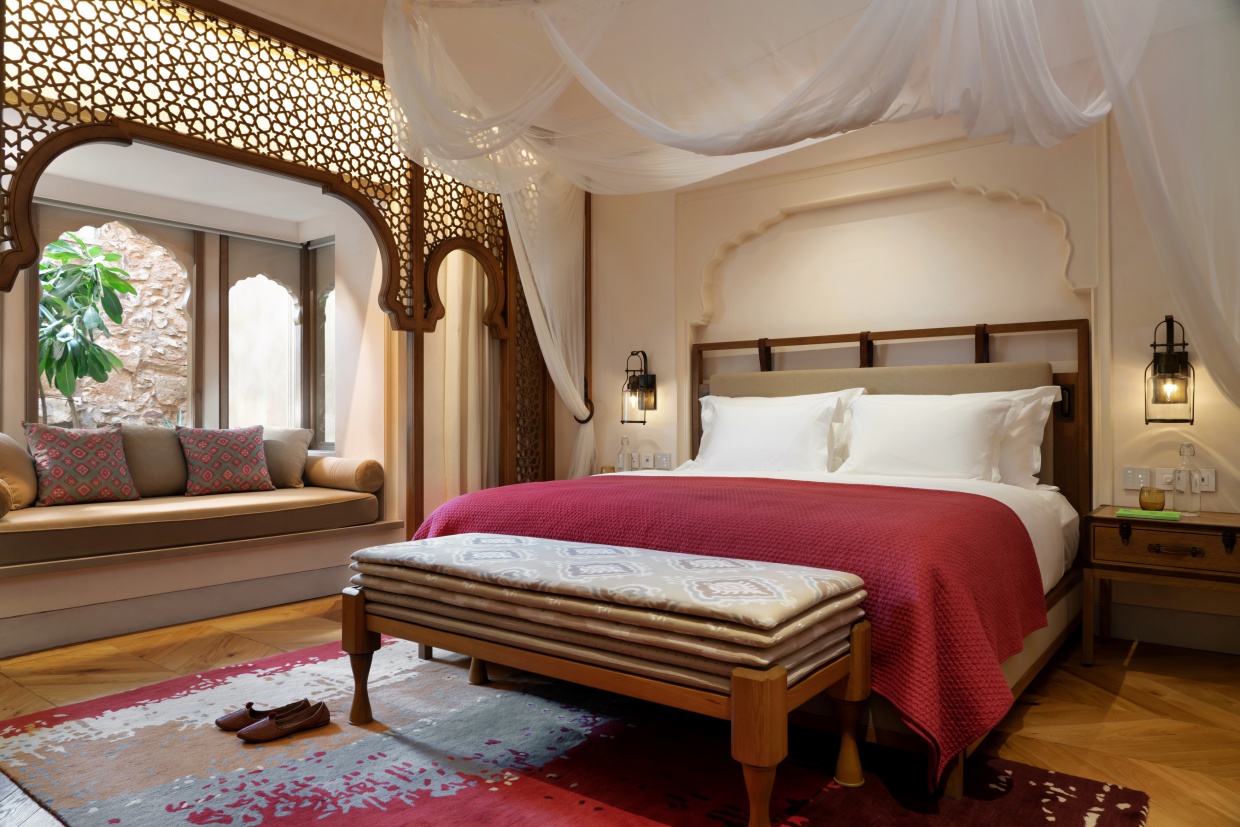 Deluxe_Barwara_Suite_bedroom_[8901-LARGE].jpg