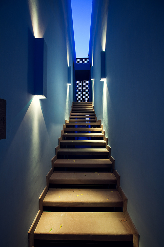 12B. Staircase - RAAS Jodhpur.jpeg (1)