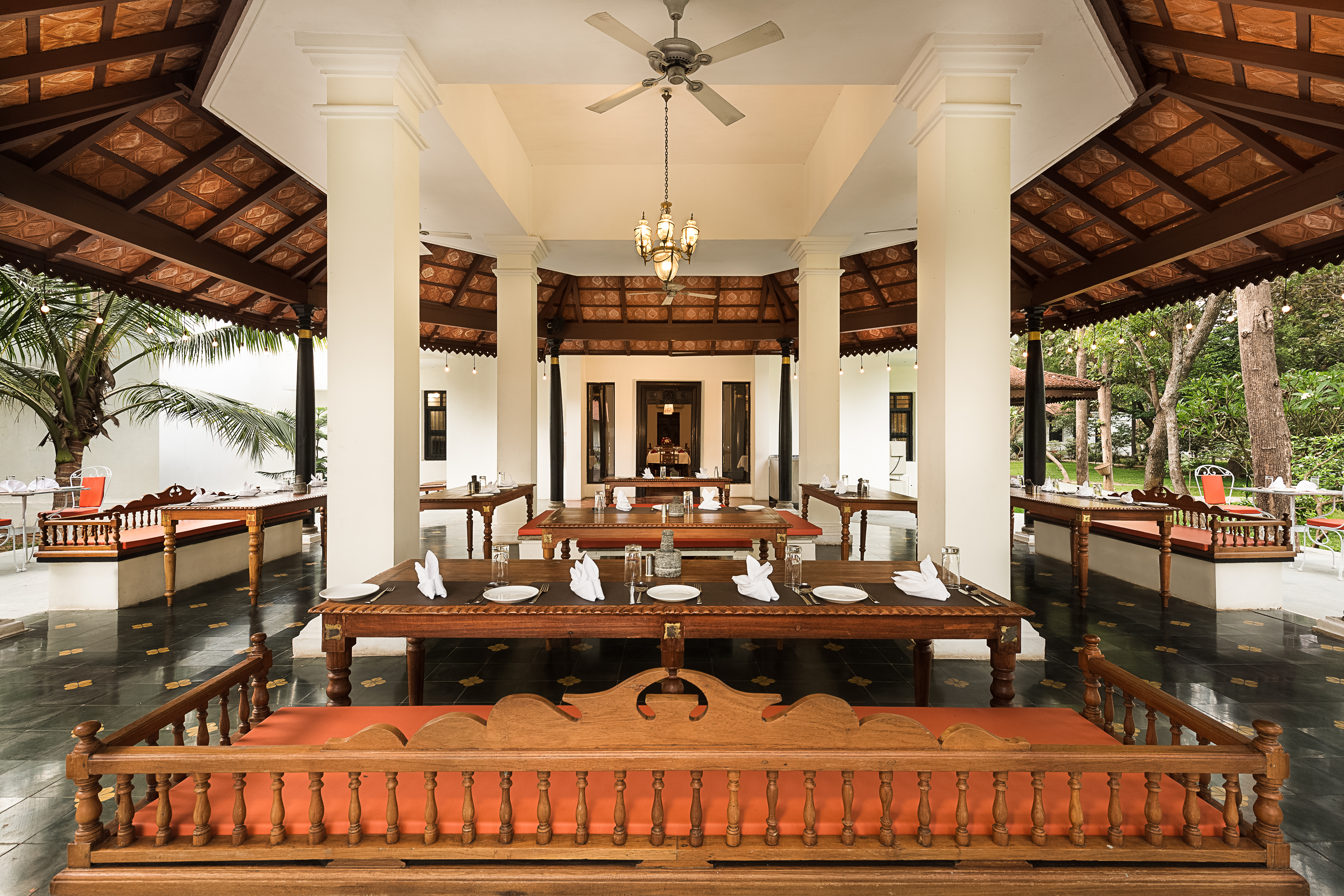 mantrakoodamcghearthdining (17).jpg