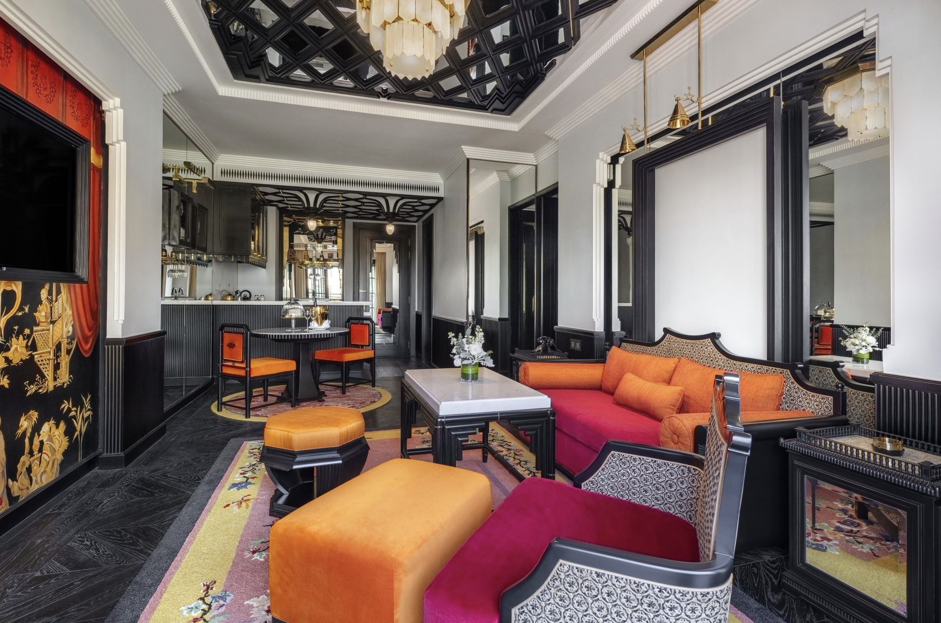 Capella Hanoi 12.55.11.png