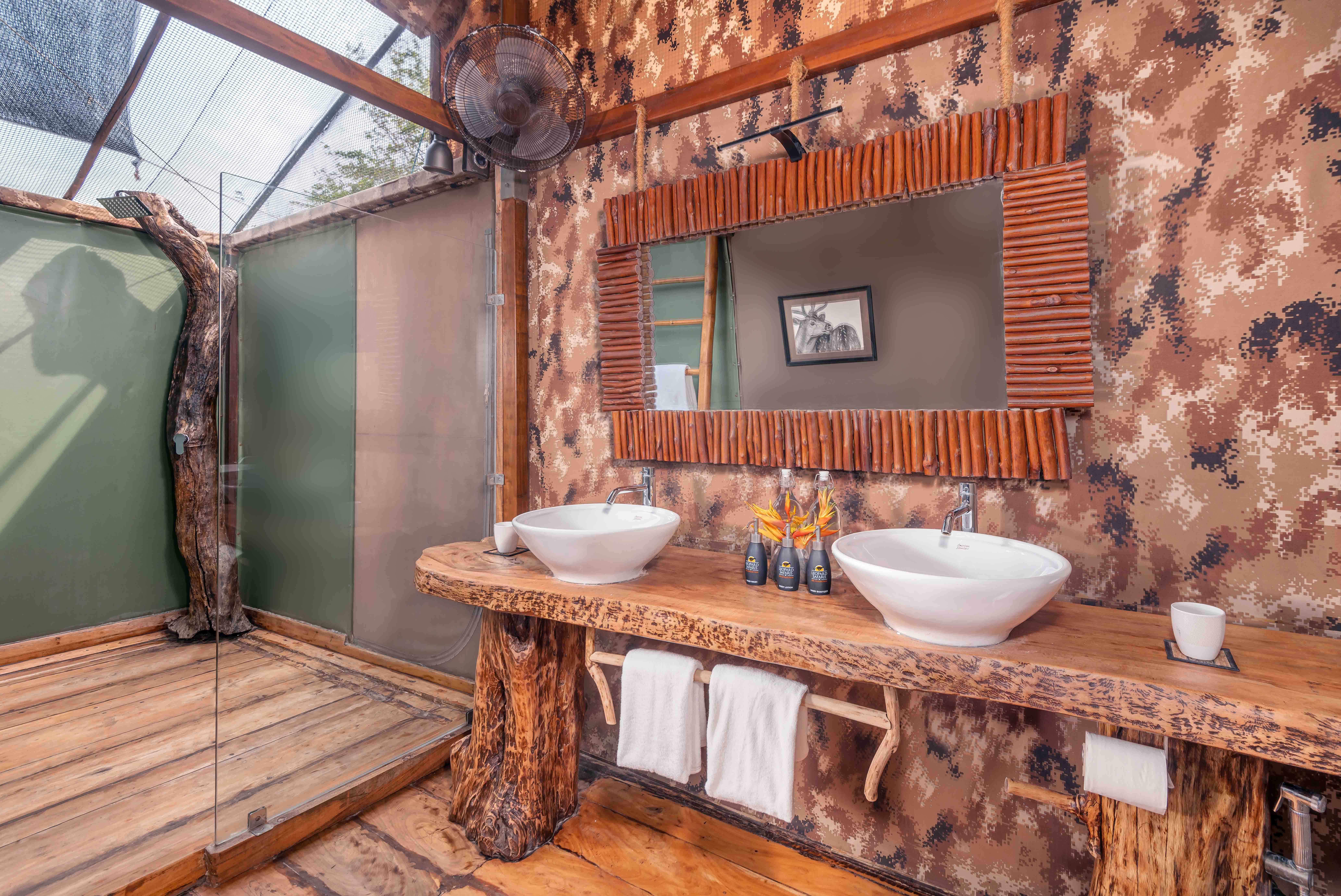 ensuite bathroom.jpg