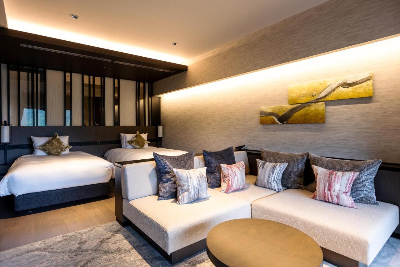 Gora Karaku, Hakone, Japan3.jpg