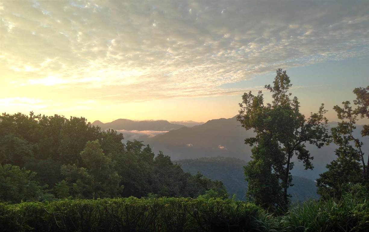 Ananda in the Himalayas, Rishikesh, North India 3.jpg