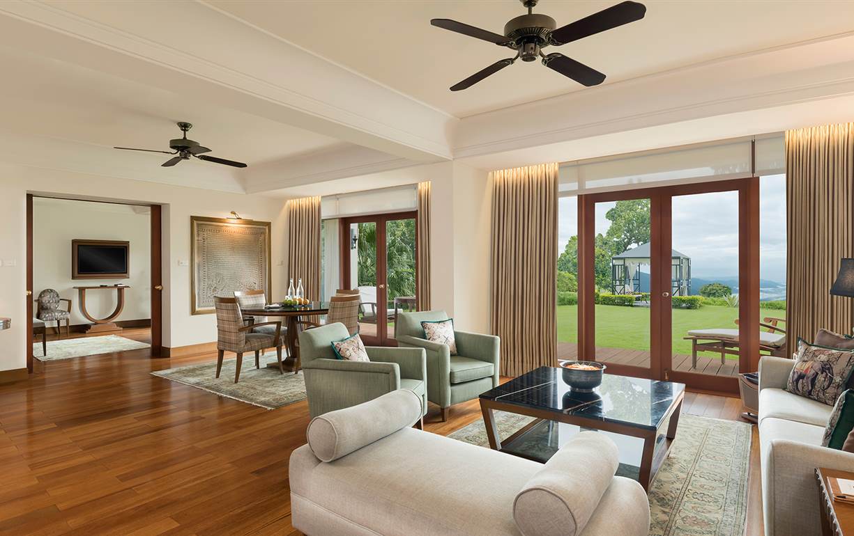 Ananda in the Himalayas, Rishikesh, North India 10.jpg