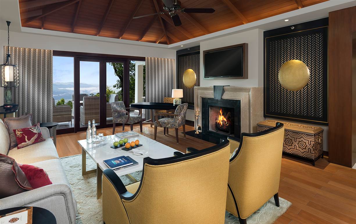 Ananda in the Himalayas, Rishikesh, North India 18.jpg