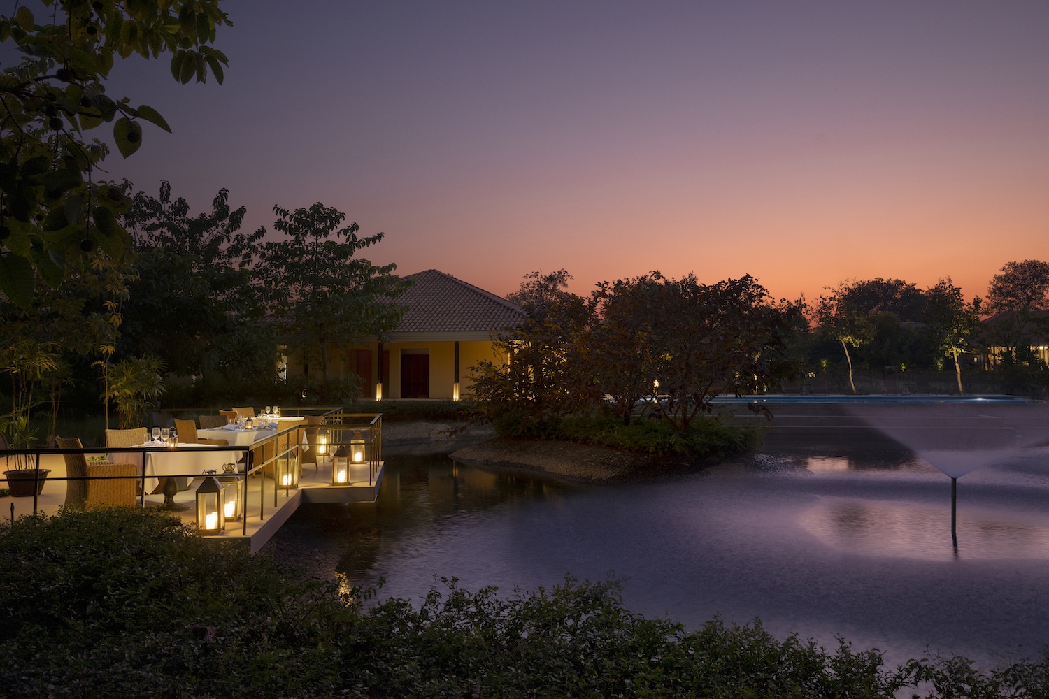 The Bush Kitchen overlooking the lake and infinity pool in the background, Oberoi Vindhyavilas, Bandhavgarh, North India.jpg