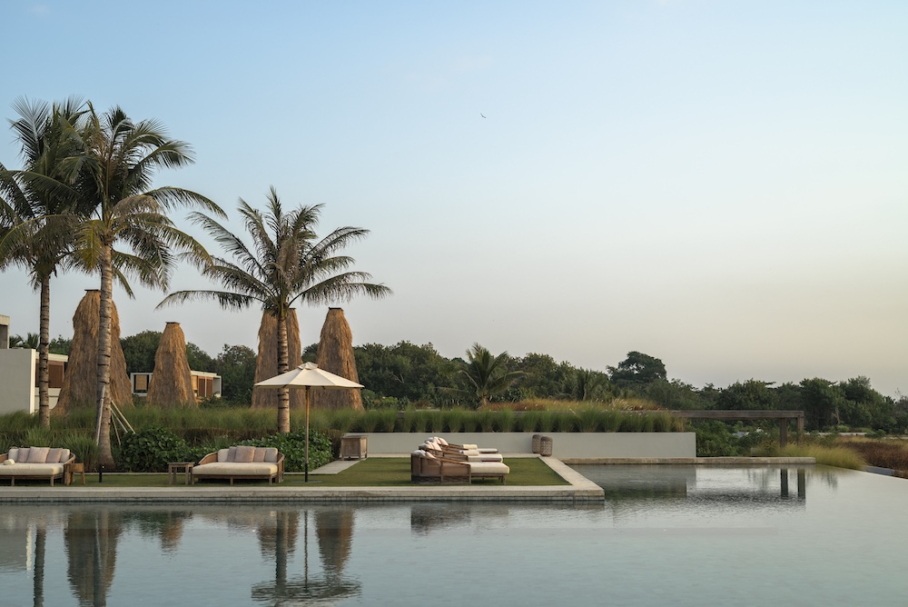 Cap Karoso, Sumba Island, Indonesia 4.jpg