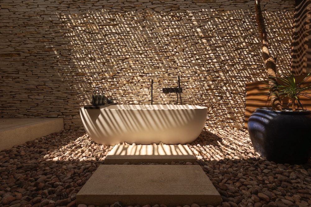 Cap Karoso, Sumba Island, Indonesia 13.jpg