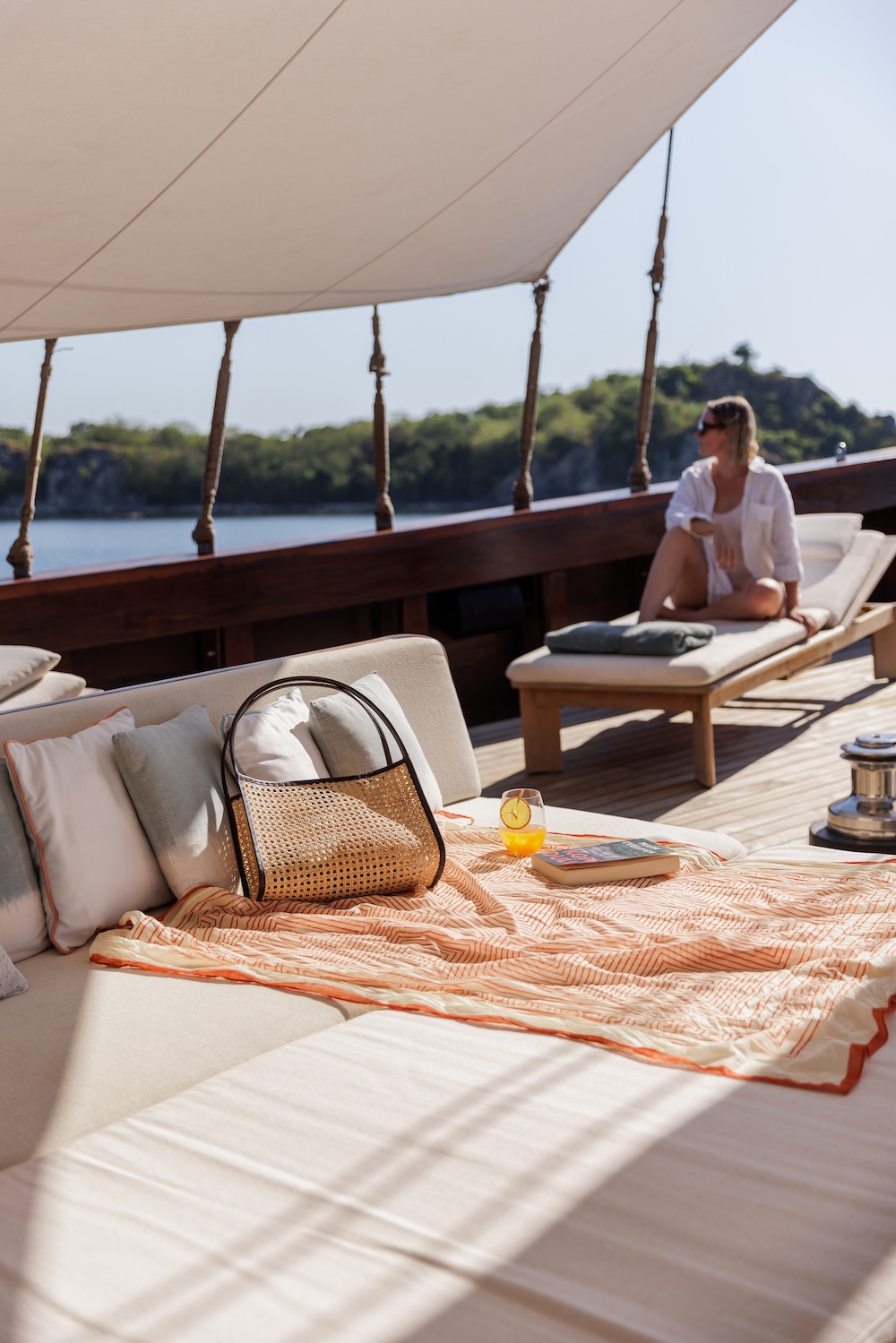 Vela, Komodo, Raja Ampat, Indonesia 13.jpg