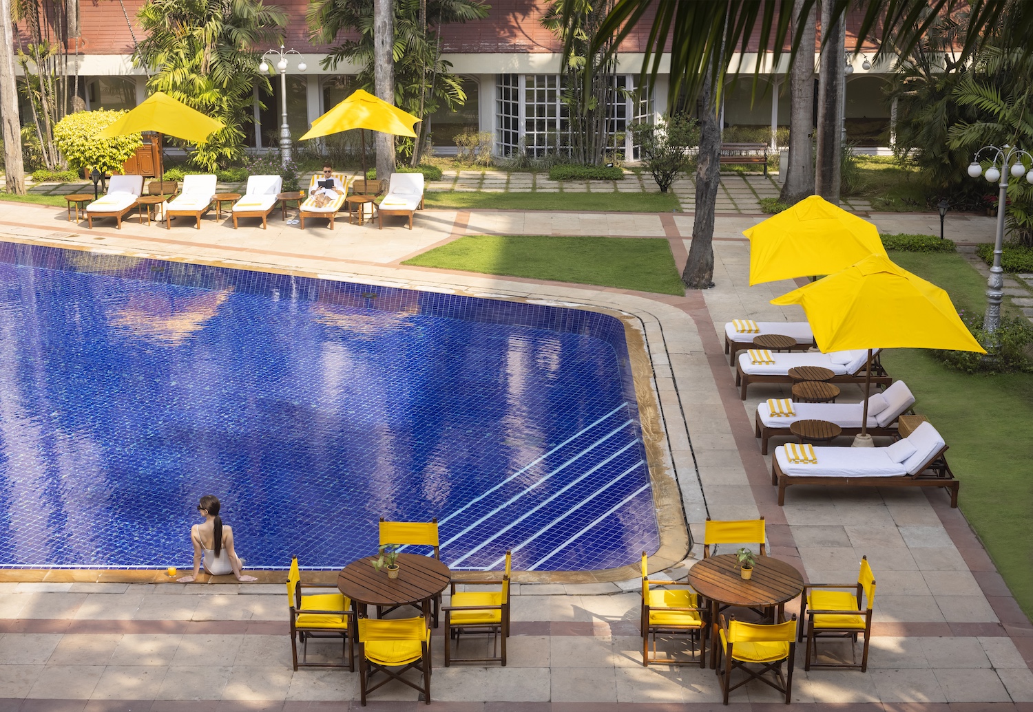 The Oberoi Grand, Calcutta, North India 8.jpg