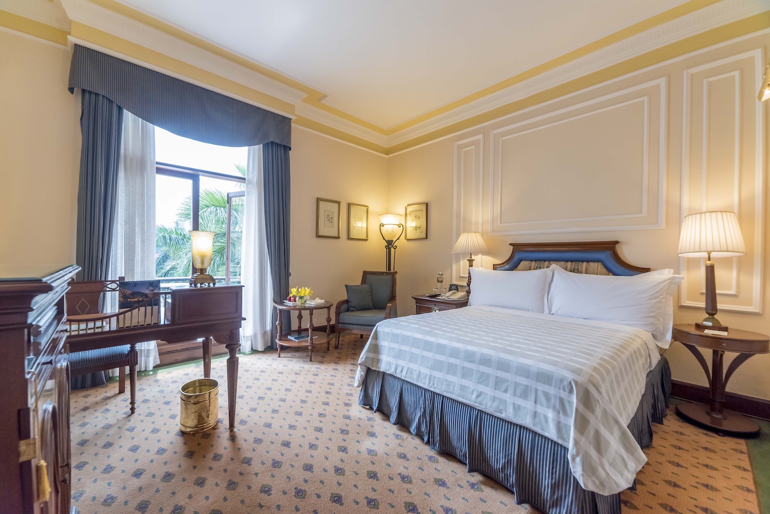 The Oberoi Grand, Calcutta, North India 18.jpg