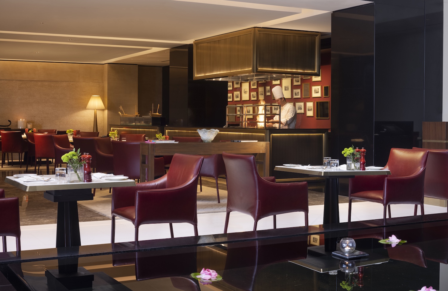 The Oberoi Mumbai, North India 1.jpg