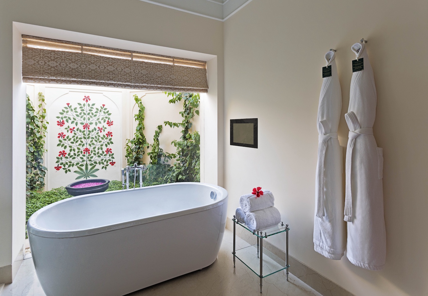 The Oberoi Sukhvilas Spa Resort, Chandigarh, North India 7.jpg